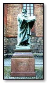 Martin-Luther-Denkmal, Marienkriche